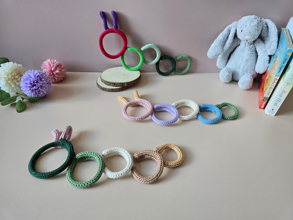 Knitted Wire Bookworm Wall Decor