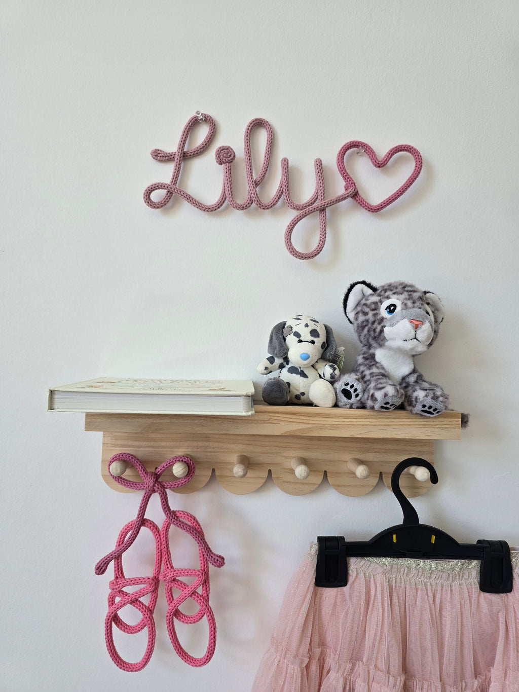 Personalised Knitted Wire Name Sign with Shape Ending