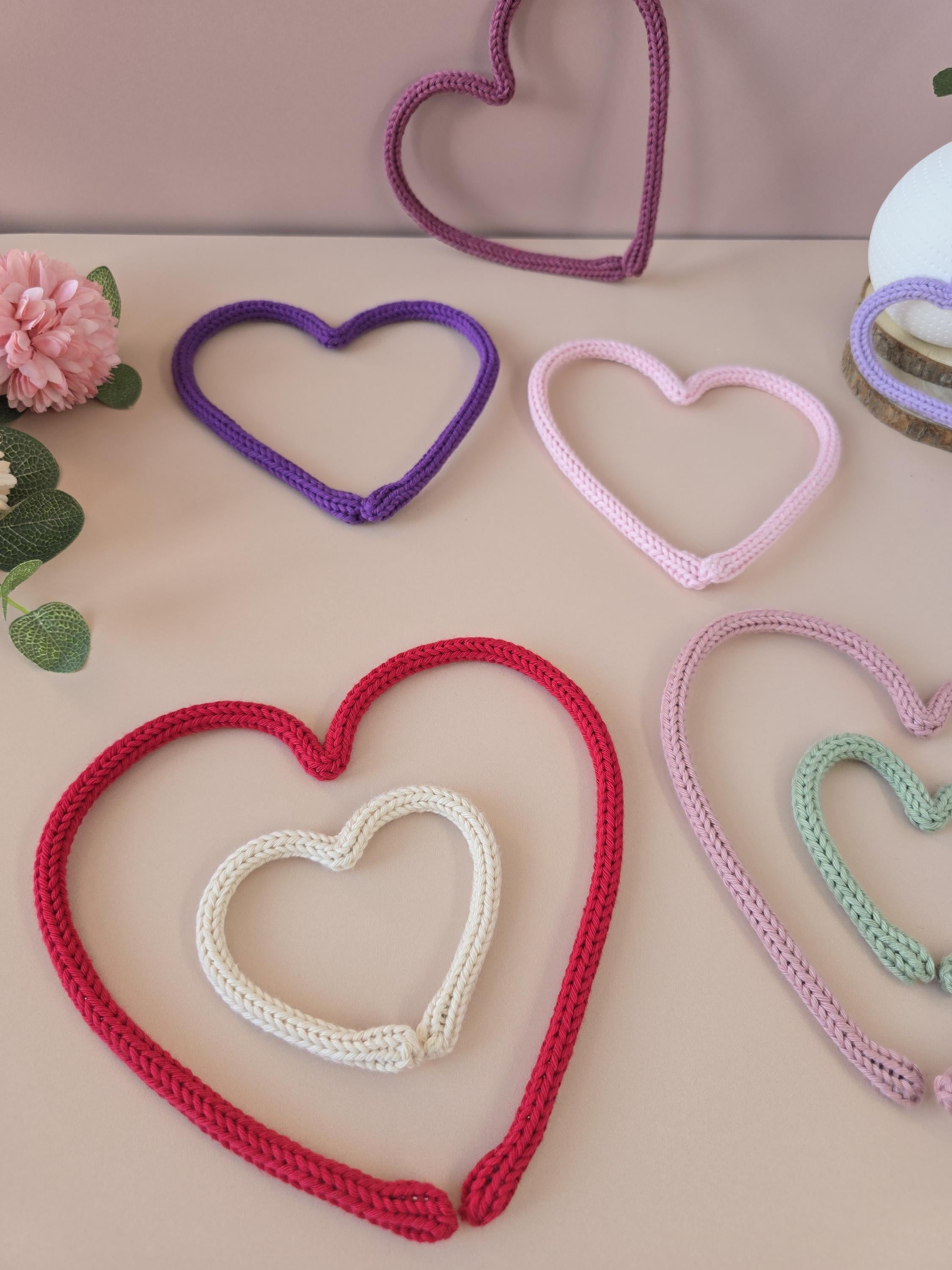 Knitted Wire Heart Wall Decor