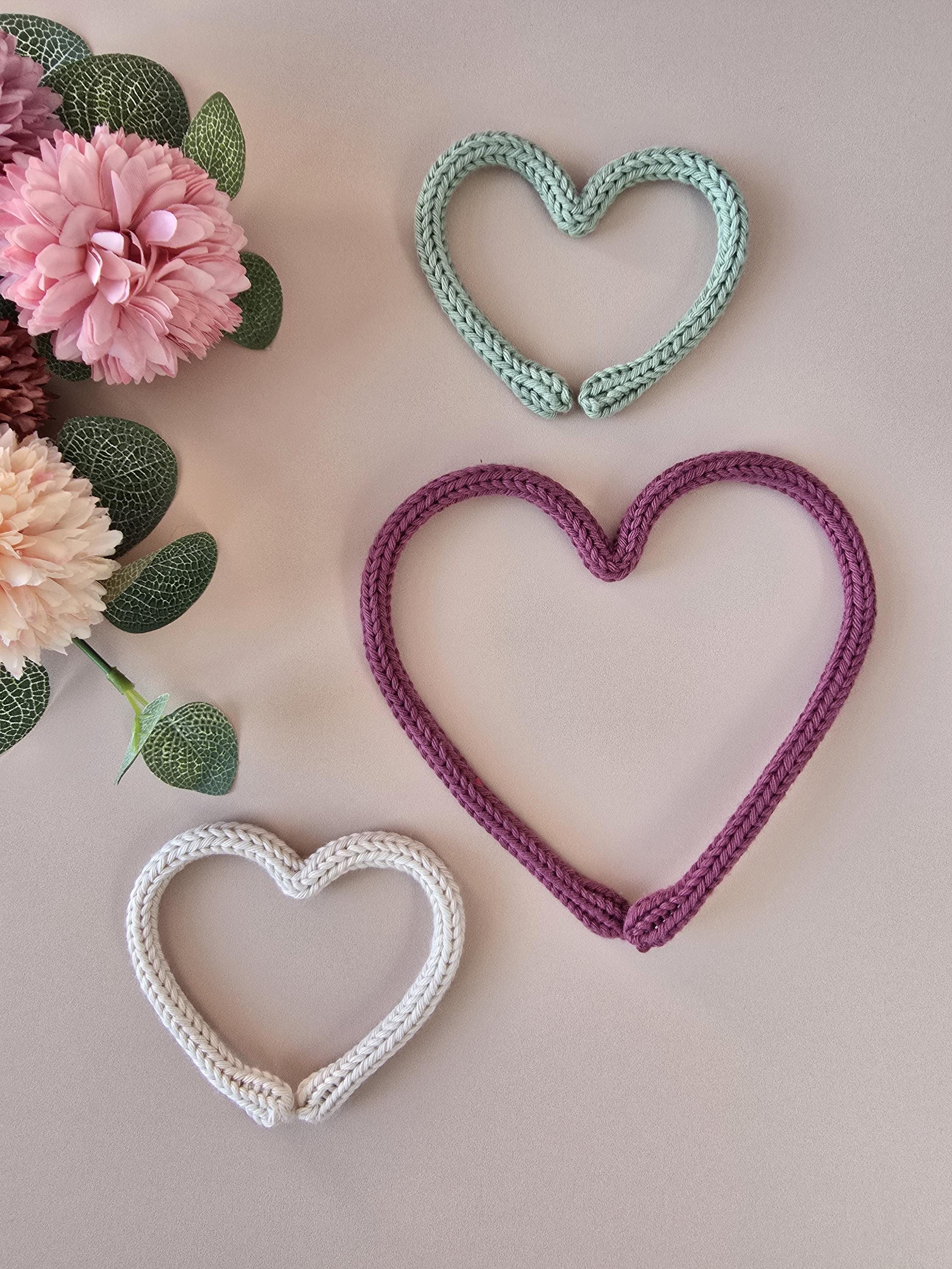 Knitted Wire Heart Wall Decor