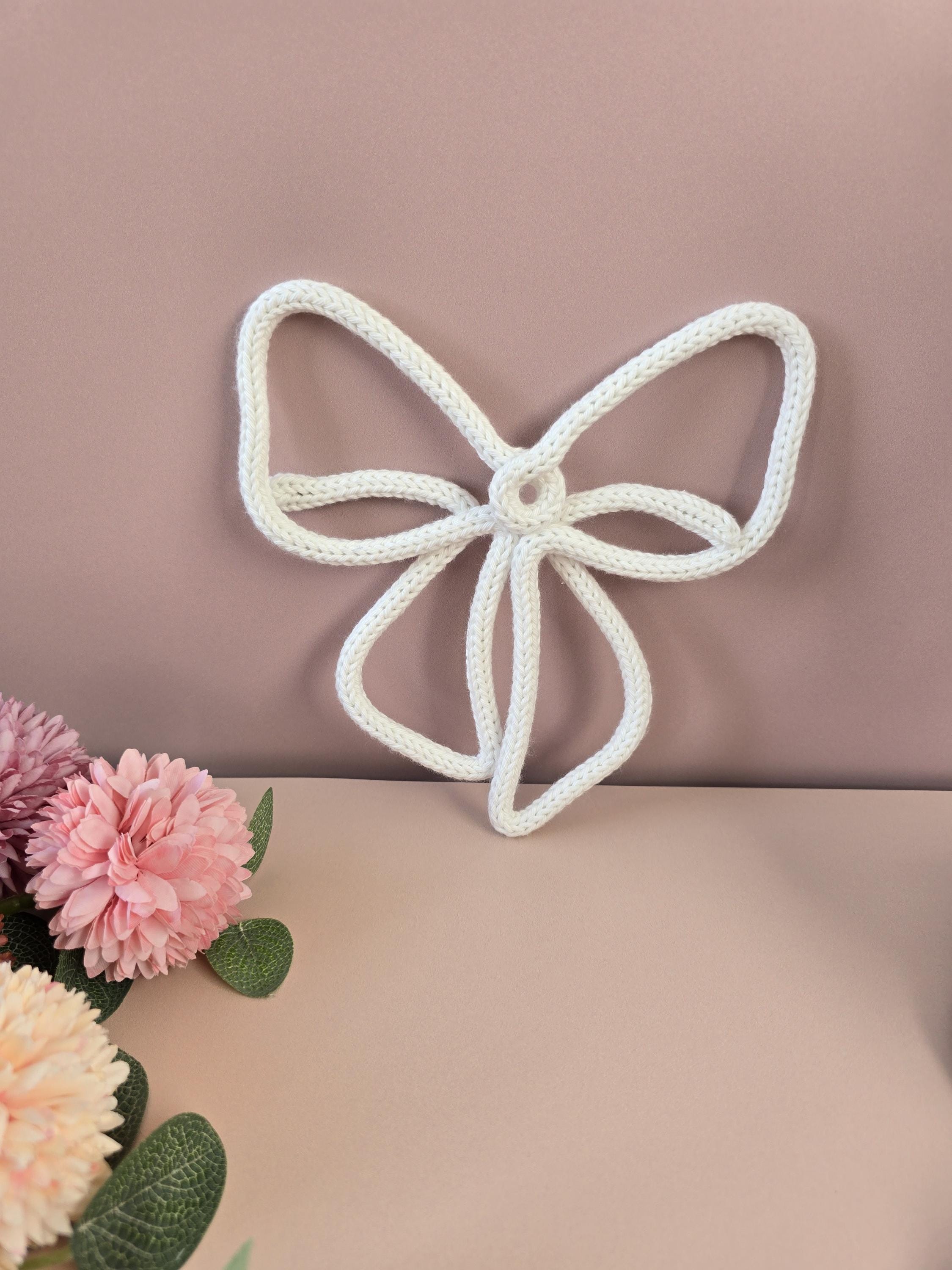 Knitted wire bow add-on for personalised name signs