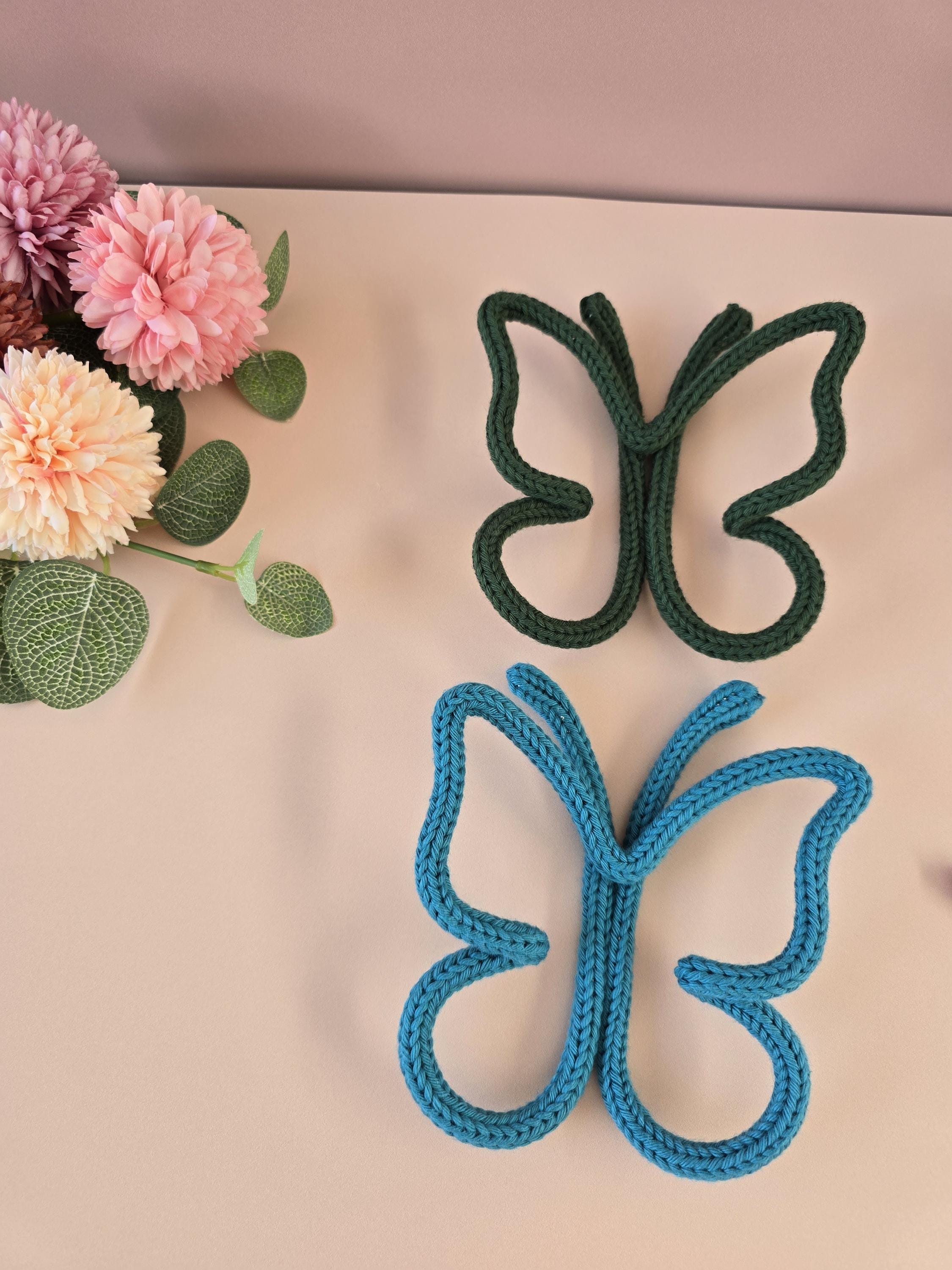 3d-knitted-wire-butterfly-decor
