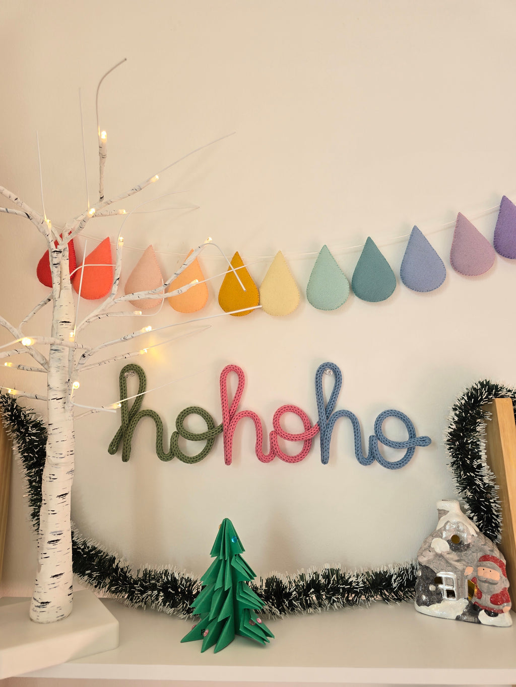 HO HO HO Knitted Wire Christmas Sign