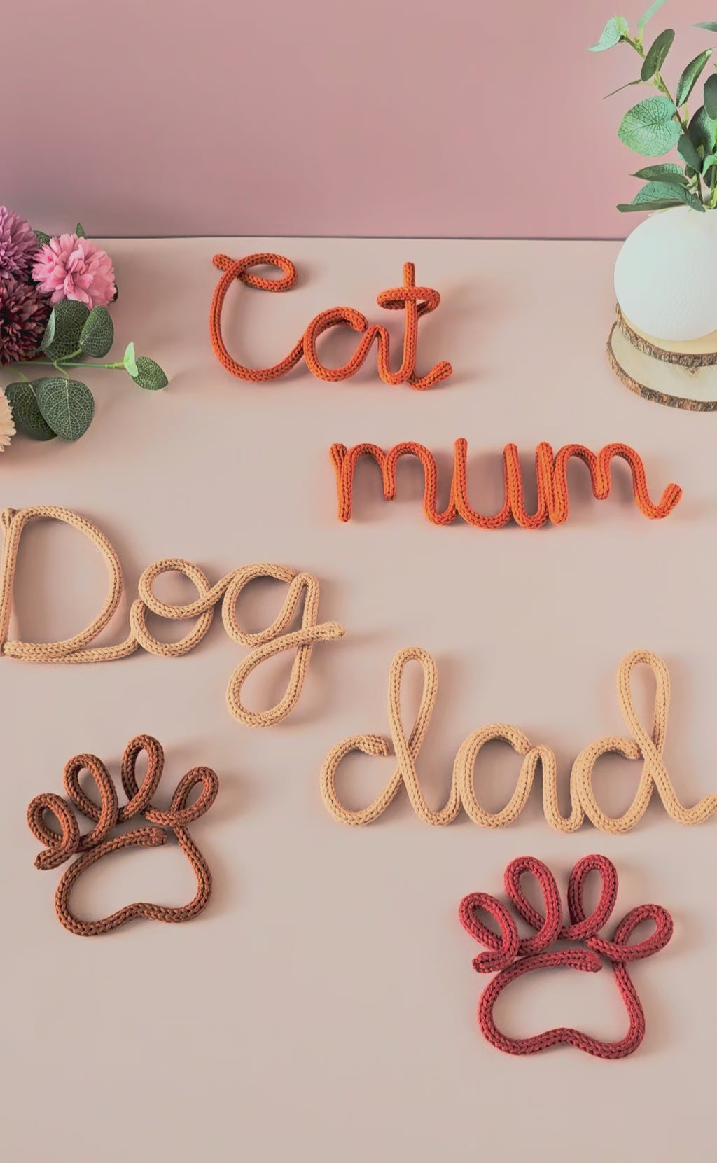 Knitted Wire Dog Paw Decor