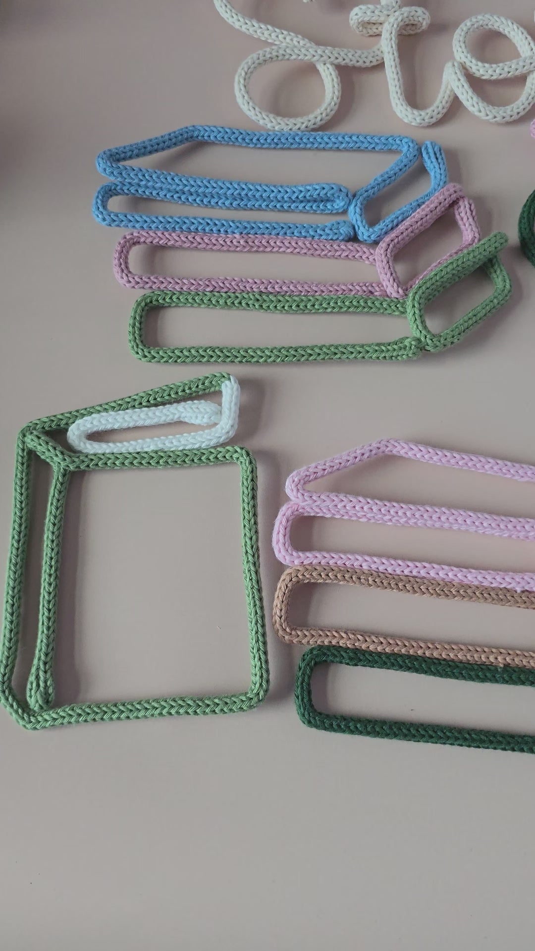 Knitted Wire Reading Corner Wall Words