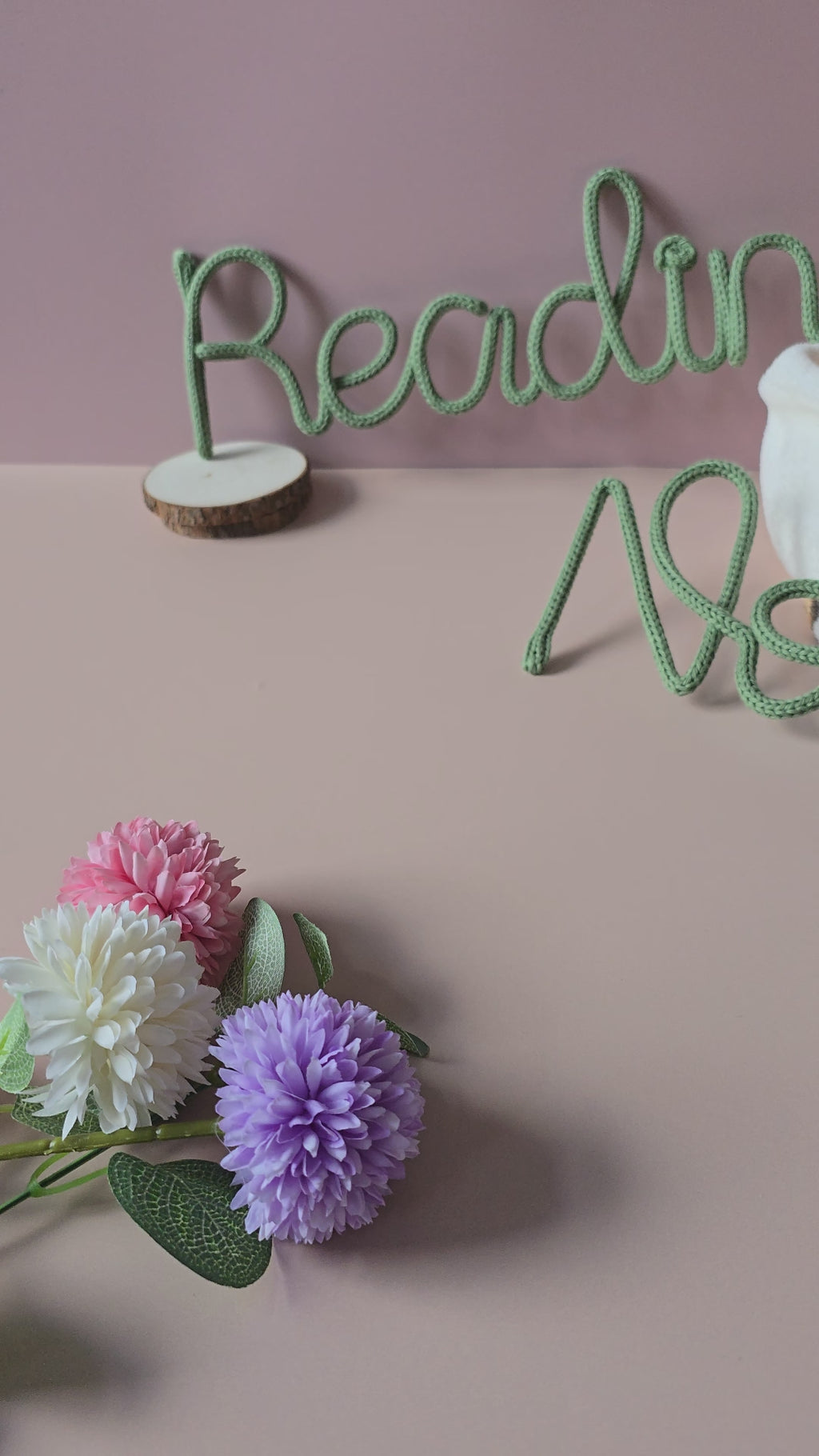 Knitted Wire Reading Corner Wall Words