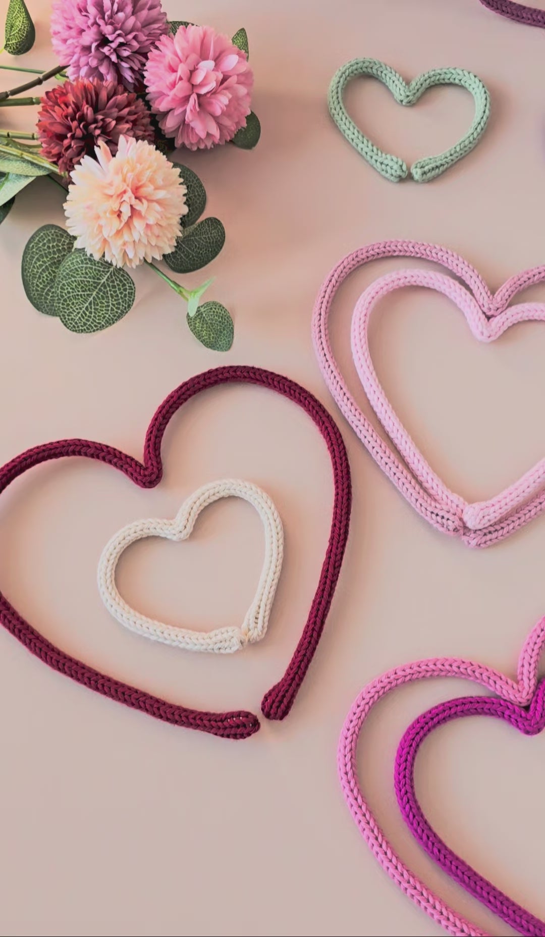 Knitted Wire Heart Wall Decor