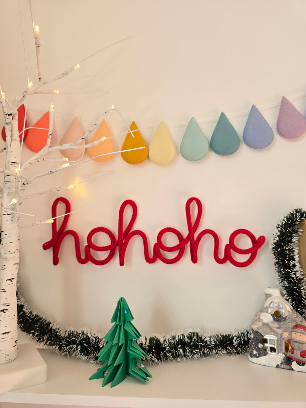 HO HO HO Knitted Wire Christmas Sign